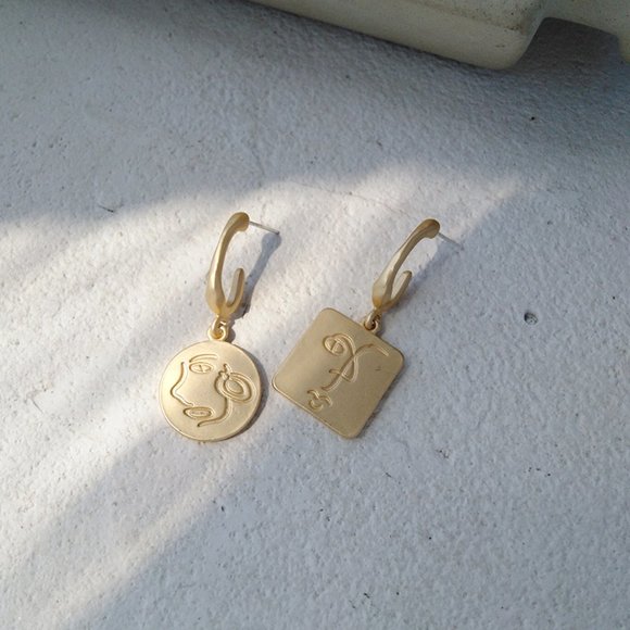 💙Art Face Charm Earrings - Picture 4 of 11